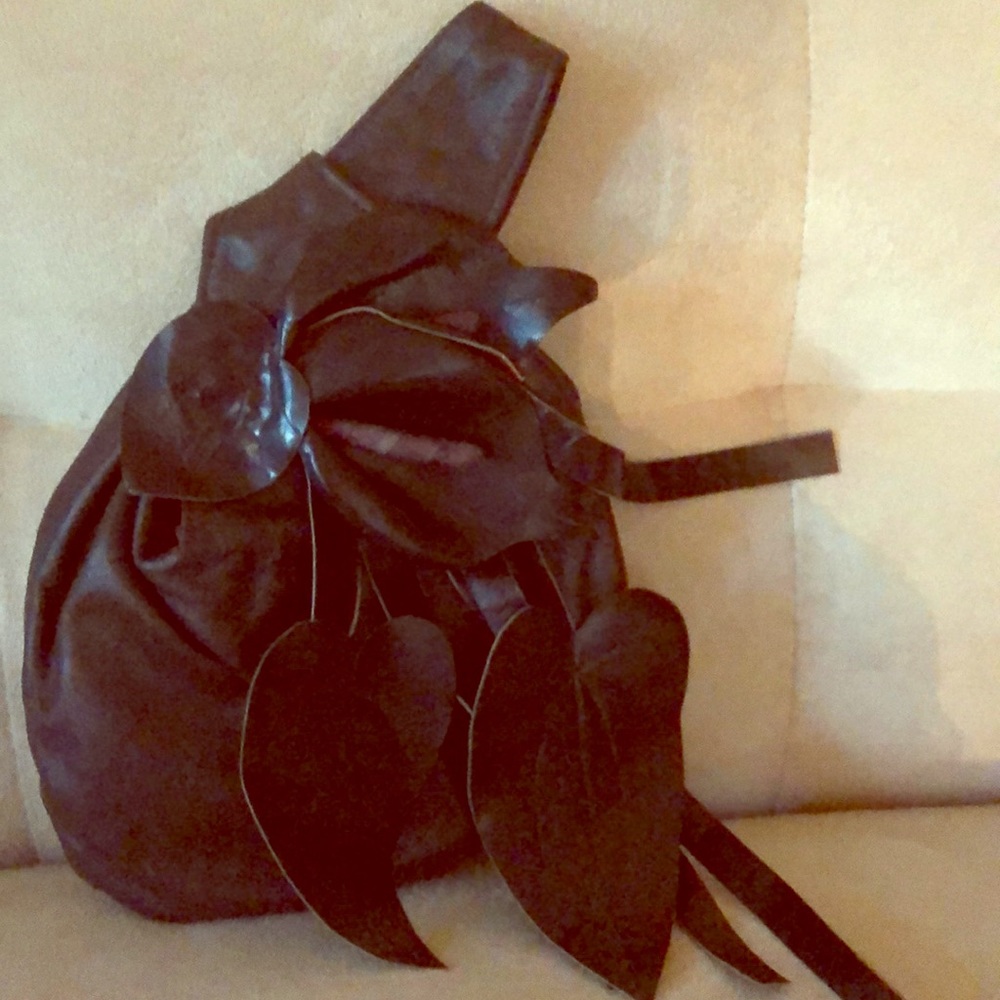Small leather purse handcrafted in Brazil